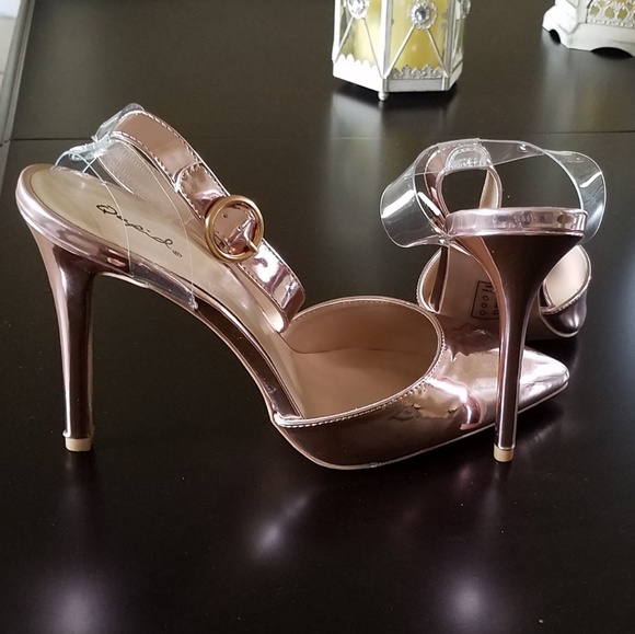 NEW PINK METALLIC ANKLE STRAP HEELS - Picture 3 of 8